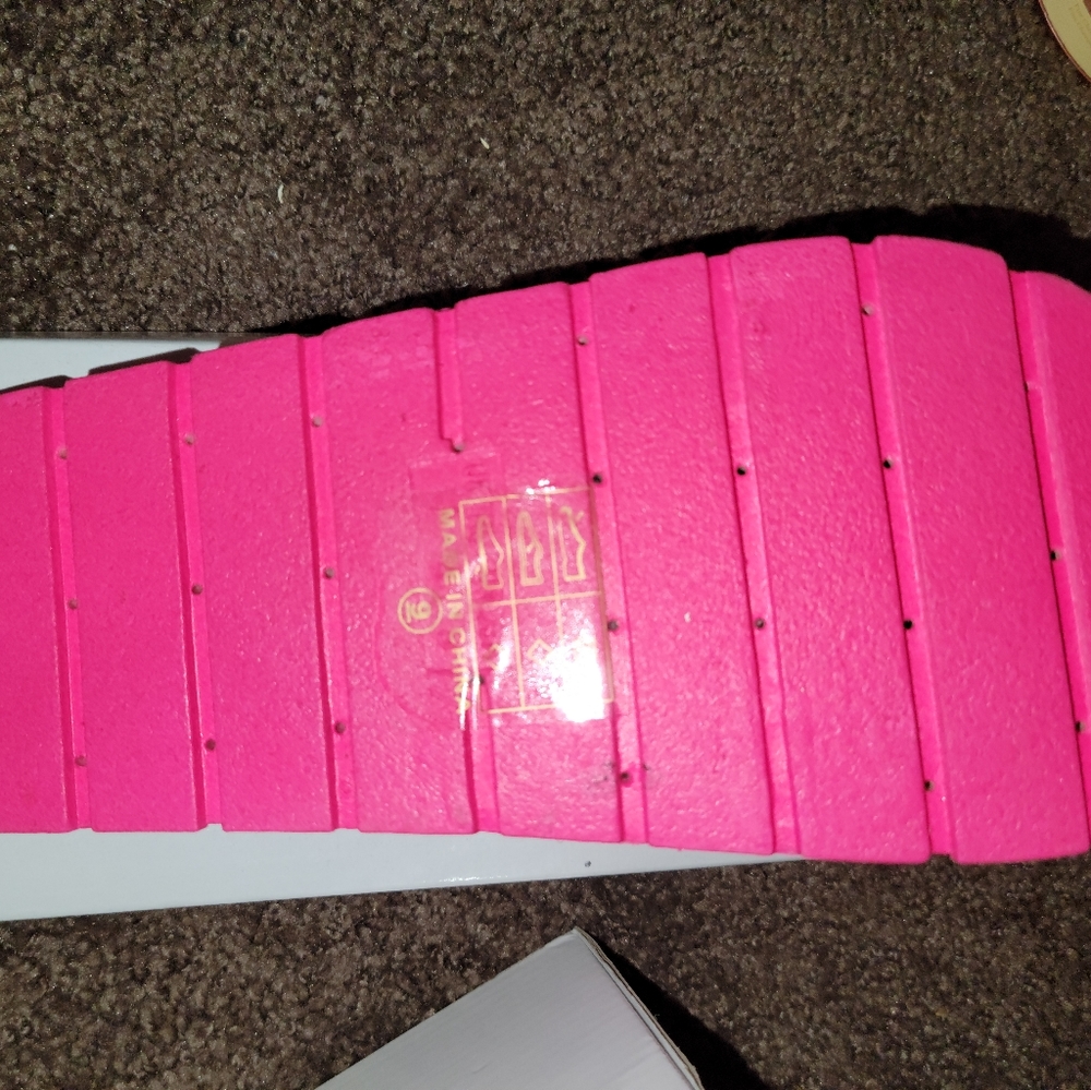 Sandal - Picture 2 of 2